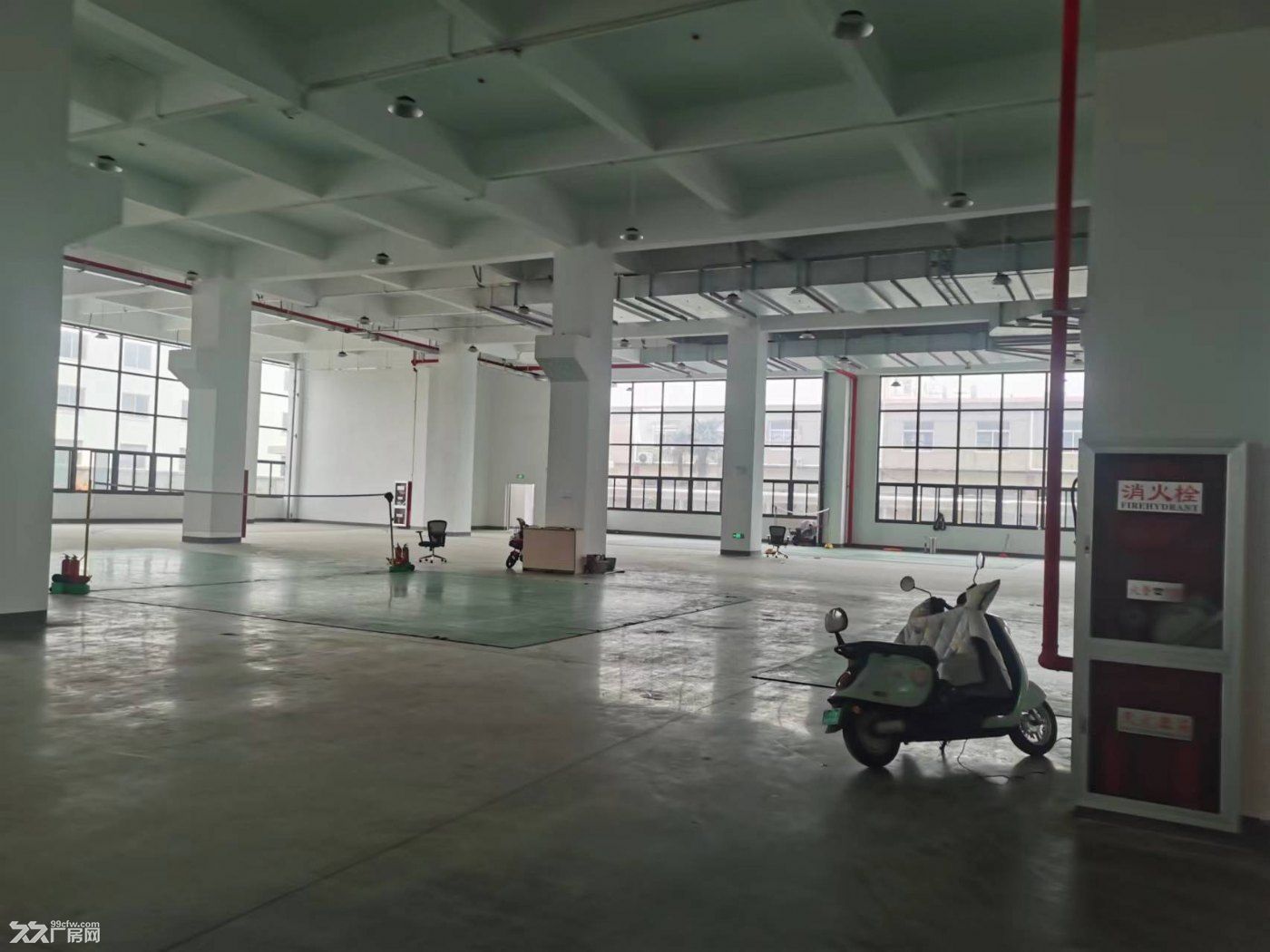 吴江开发区庞金路一楼500平方 场地大 大车可进 高5米
