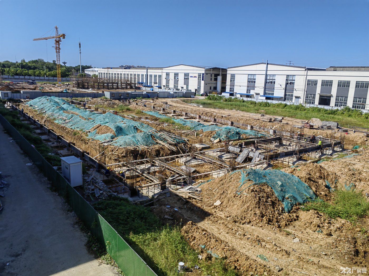 二期单层厂房建设中,独栋双层厂房出售,现房交付。 - 5