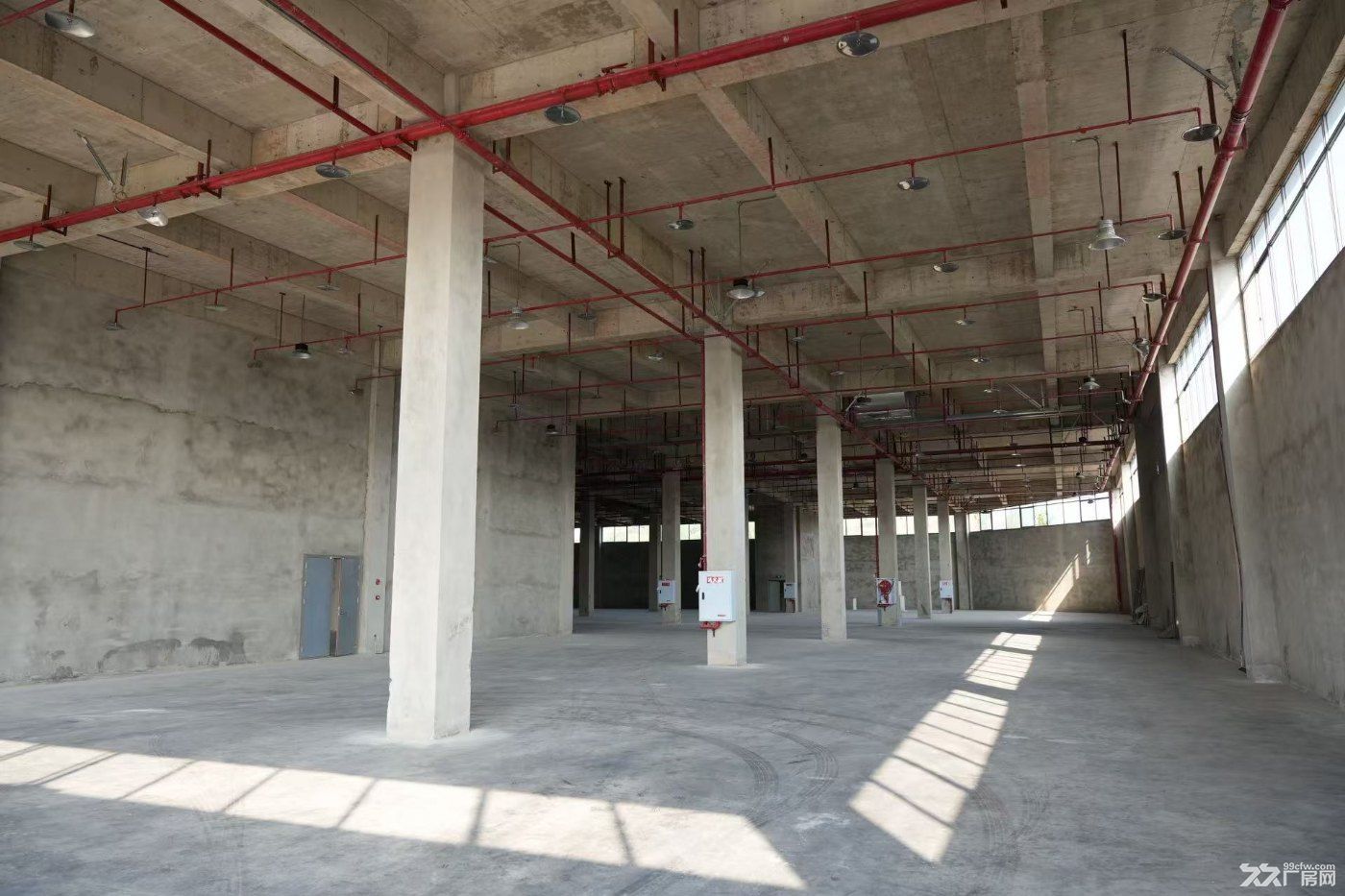重庆市潼南区江北火车站10000㎡标准厂房出租 - 5