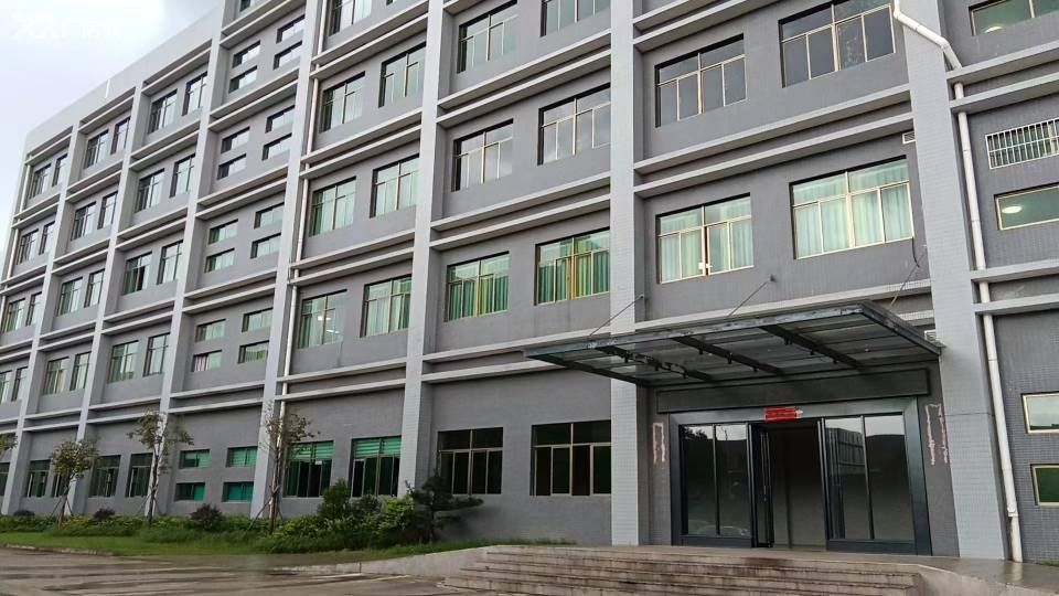 小金口柏岗附近园区二楼800平现成装修标准厂房出租： - 2