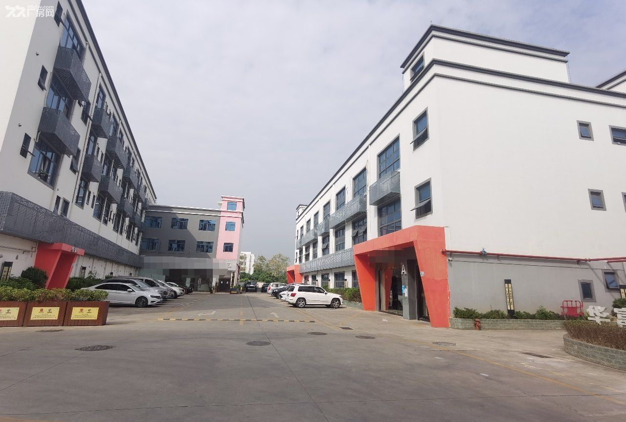 龙华地铁口新出一楼带装修950平厂房出租