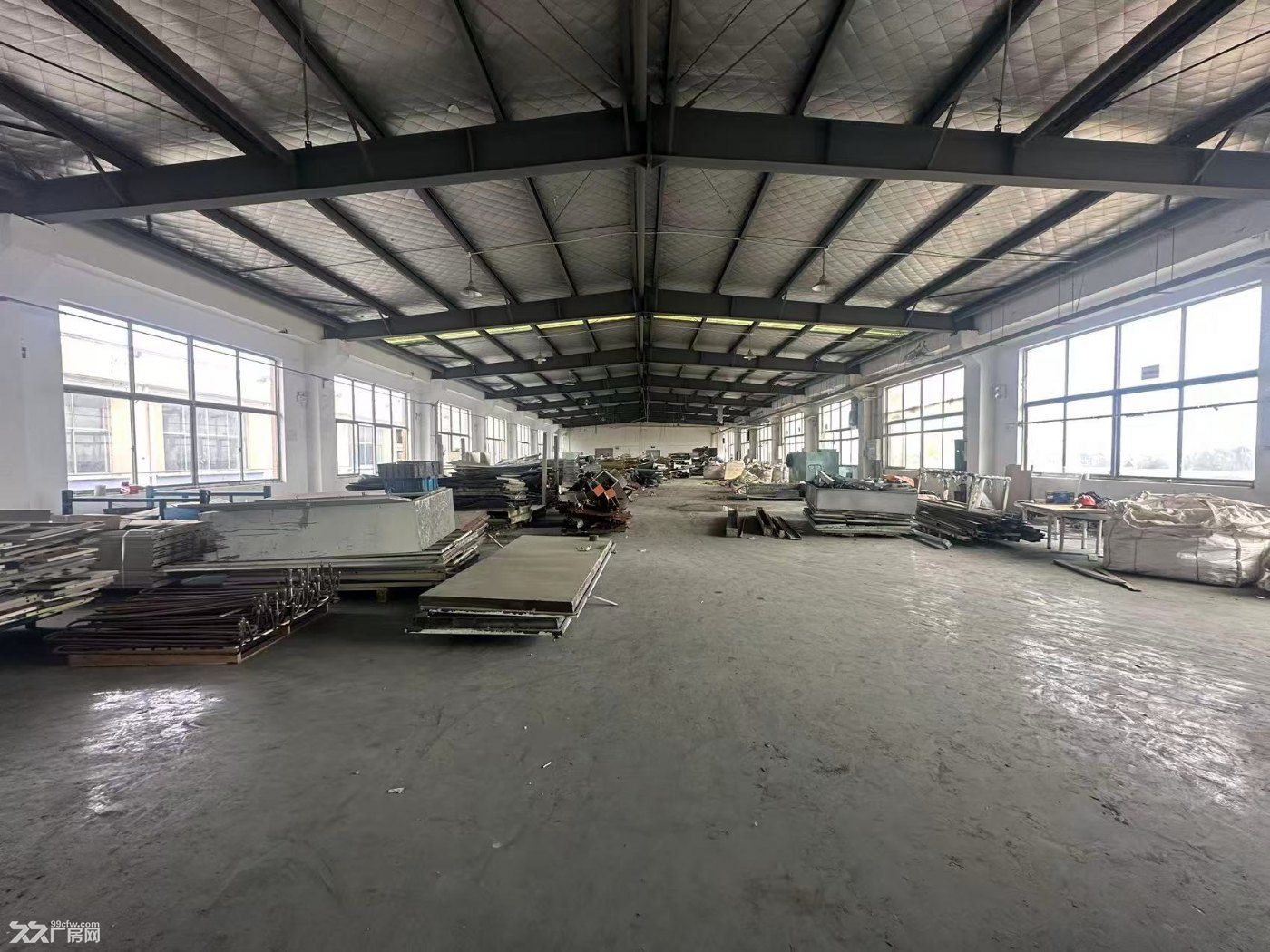 松江新桥5100平独院两栋双层厂房出售，可分栋出售 - 3