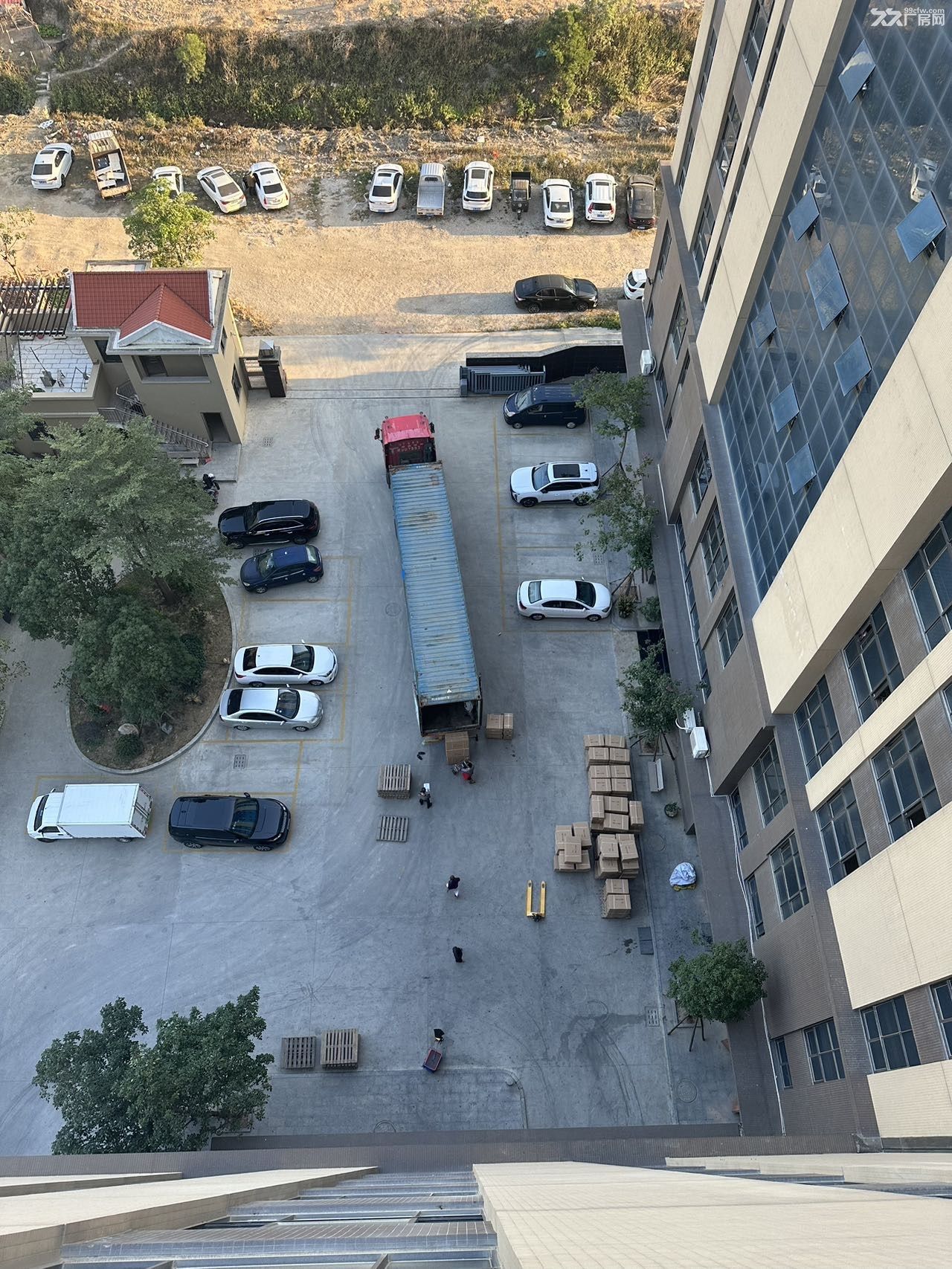 房东直租,厂房4/9楼单层1200/2400平配货梯 - 3