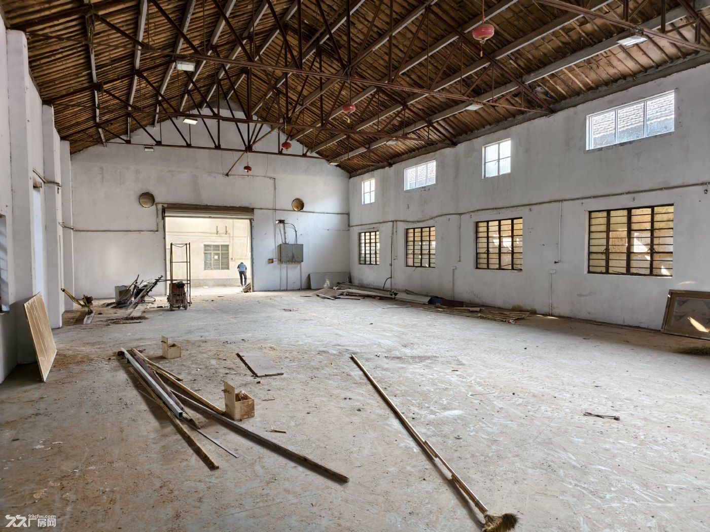 奉贤四团独门独院厂房出租有住房板式家具橱柜五金机械仓库旧衣服分拣行业 - 4