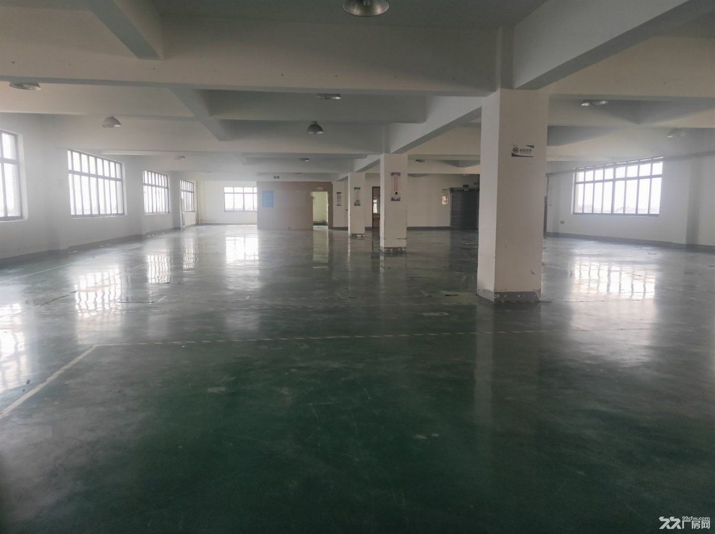 周浦沈梅路地铁站原房东直租1100平 大小可分割 超大空地 - 3