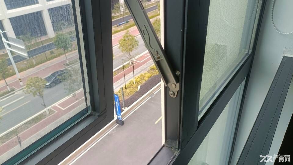 珠海高新区6字头即拥有1楼厂房2000㎡高7.8米 - 5