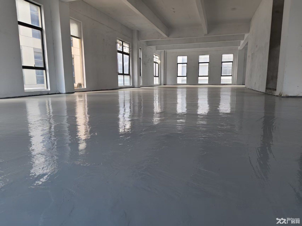 深圳福永独门独院厂房8100平米出租 空地超大 - 2