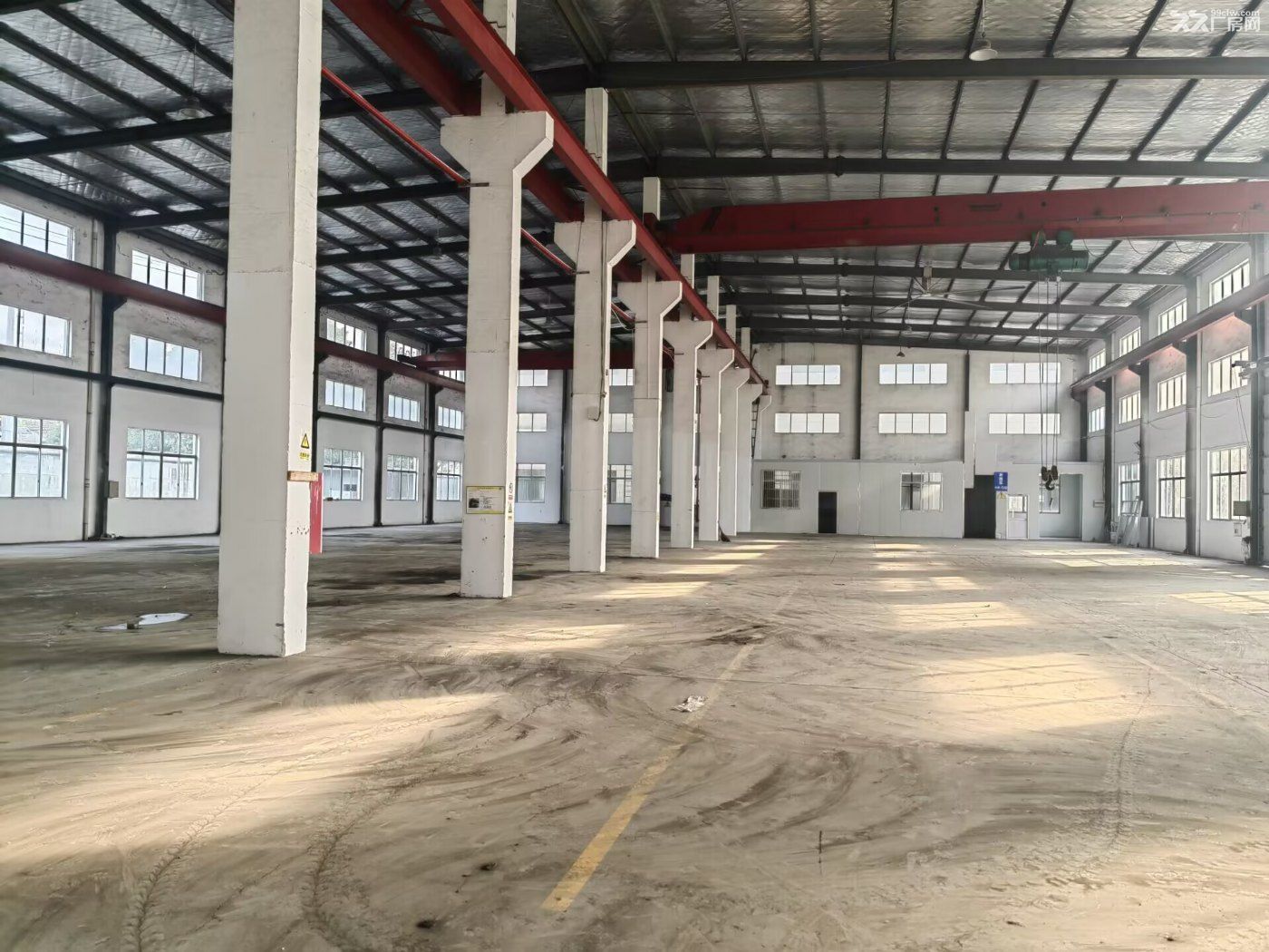 经开区横山桥工业园2000平方独栋双跨车间可分租一跨1000