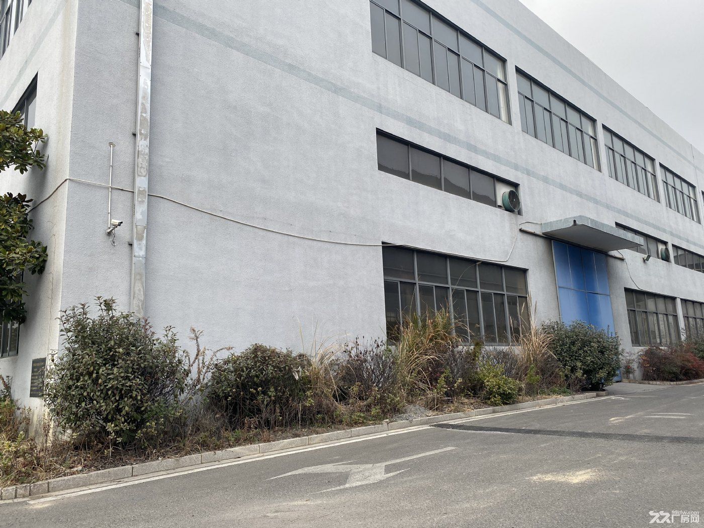 西店工业区22亩9500平方重工厂房出售3050万