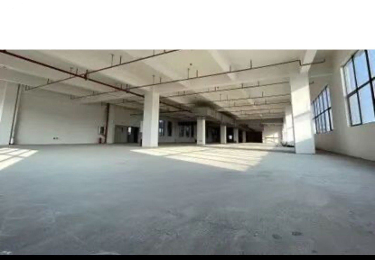 地铁口稀缺房源，全新高标厂房出租！ - 3