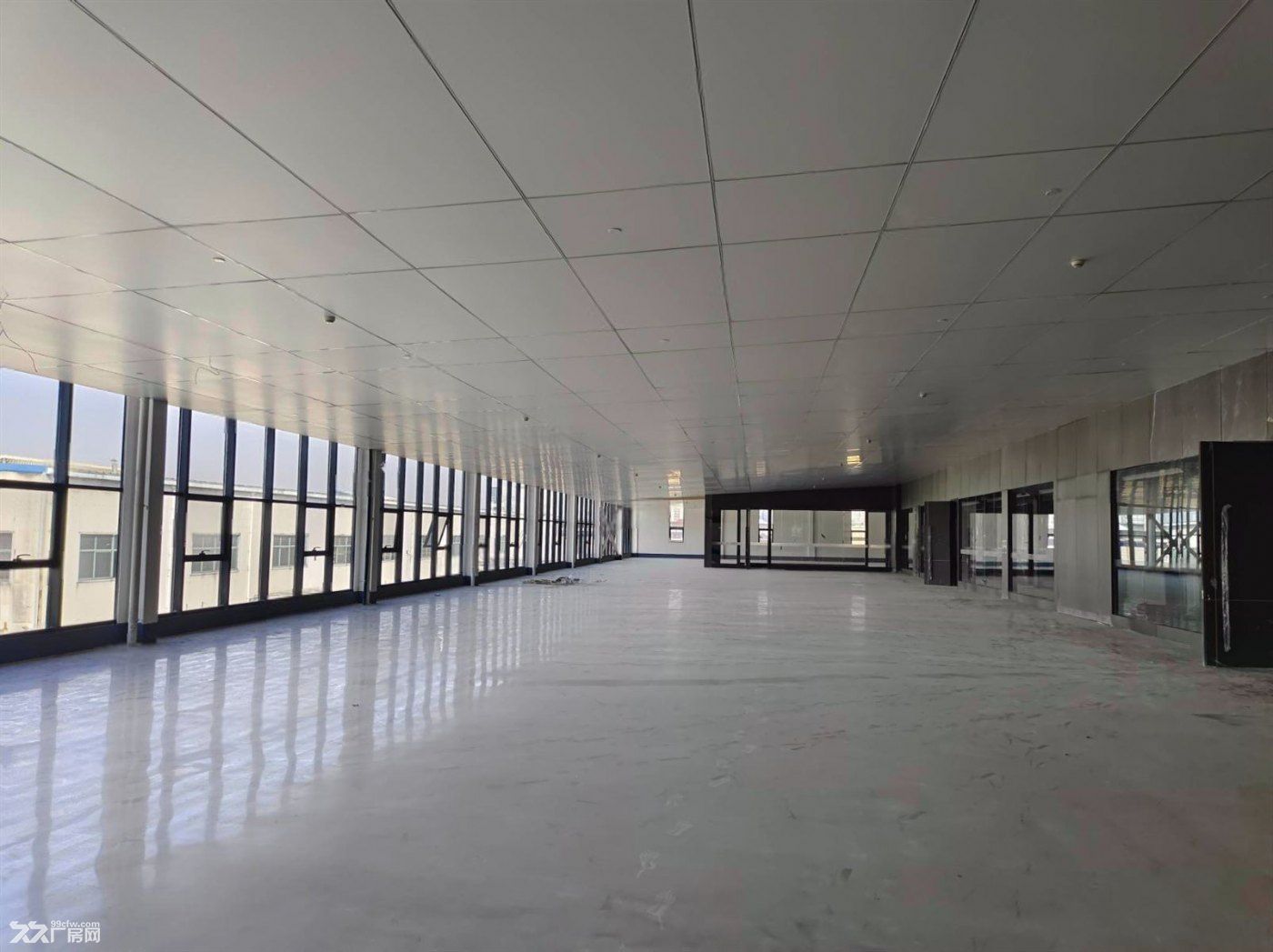 房东出租：南翔科技园大小可分 形象环境好 可电商办公 展厅研发等 - 6