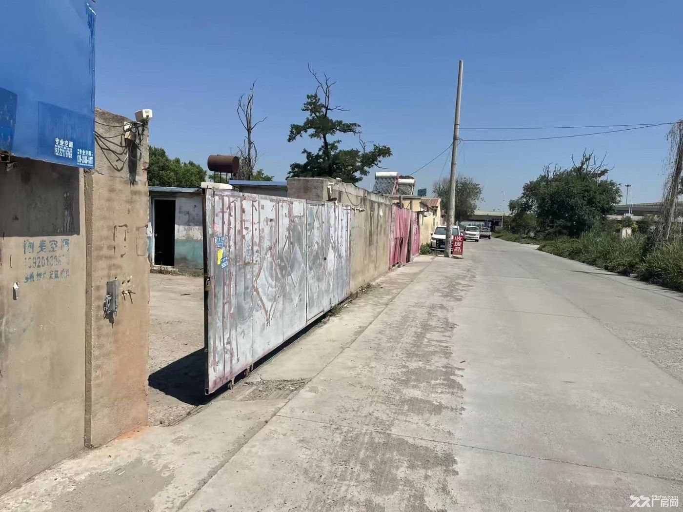 东丽区金钟街东安驾校内,独门独院,交通便利,水电齐全