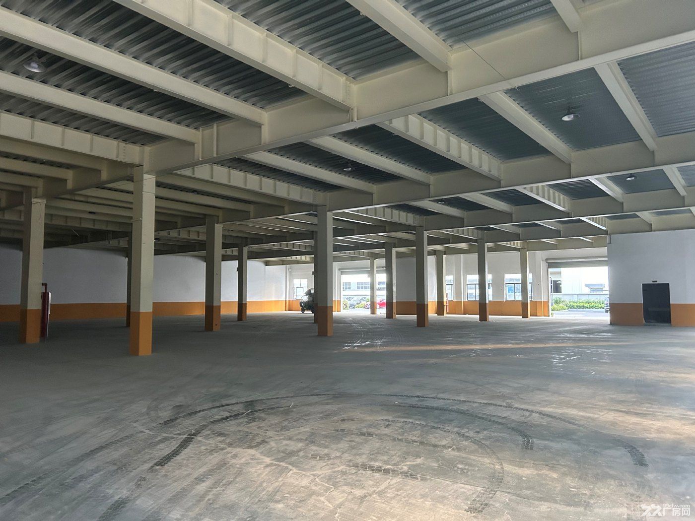海宁长安大象福地园区底楼3200平 园区环境优美 交通便利