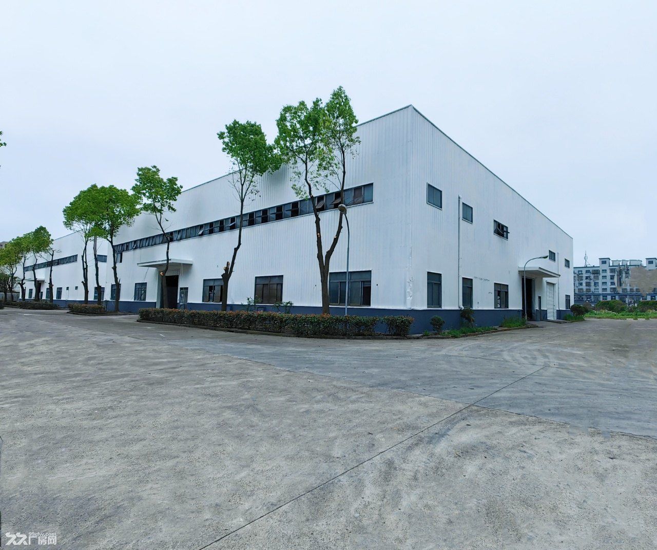 浦东南汇 独栋单层厂房招商  层高10米 带行车