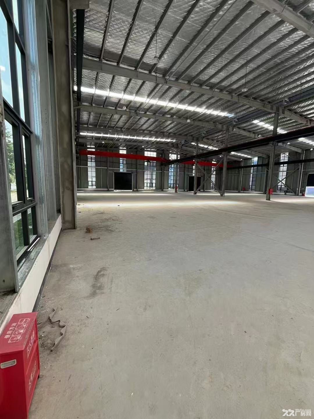 广汉市工业园3280平—7332平米独栋航车厂房出售 - 2