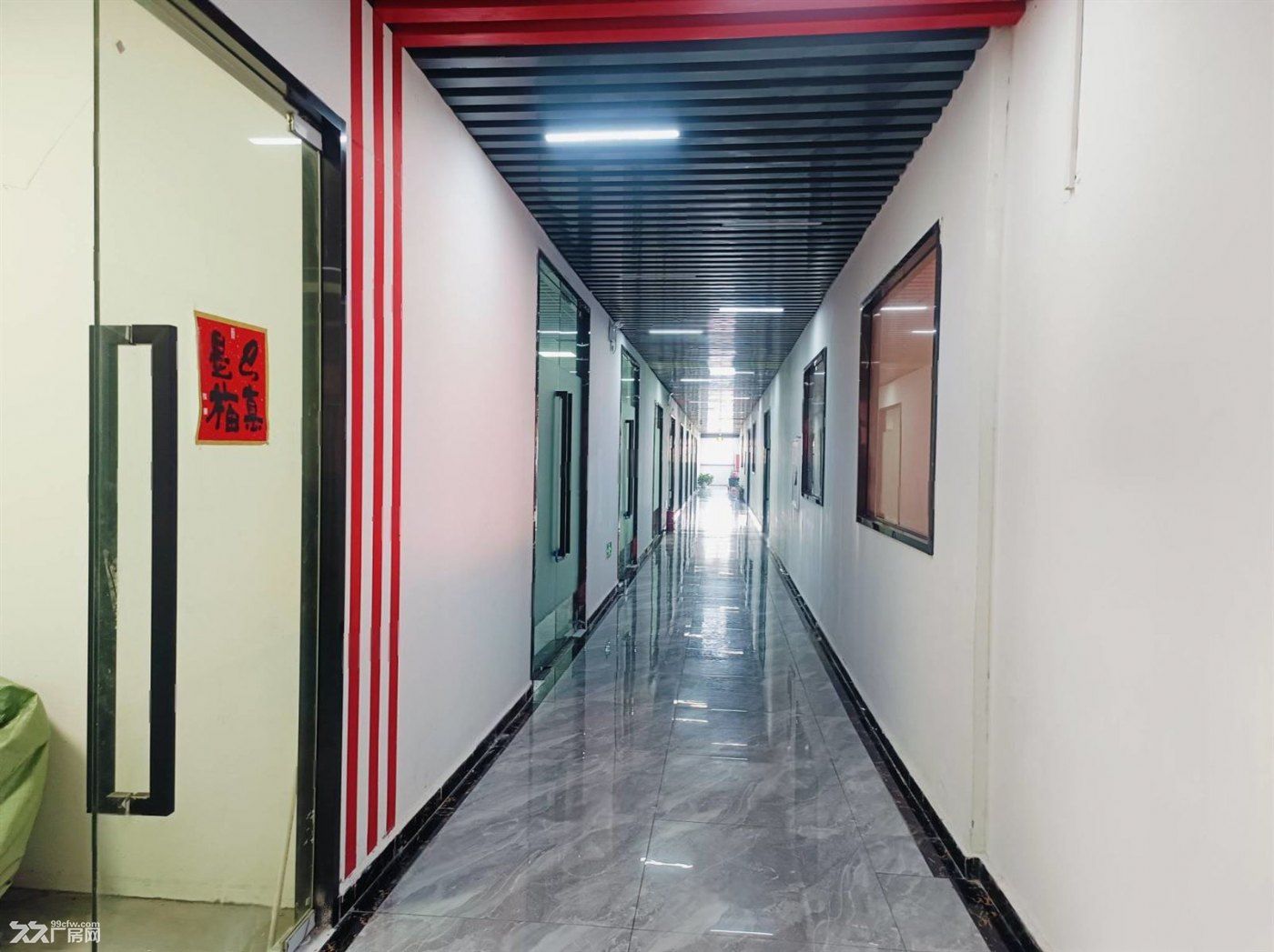 房东直租:曹安公路东华环球附近新出单层厂房仓库出租大小好分割带宿舍