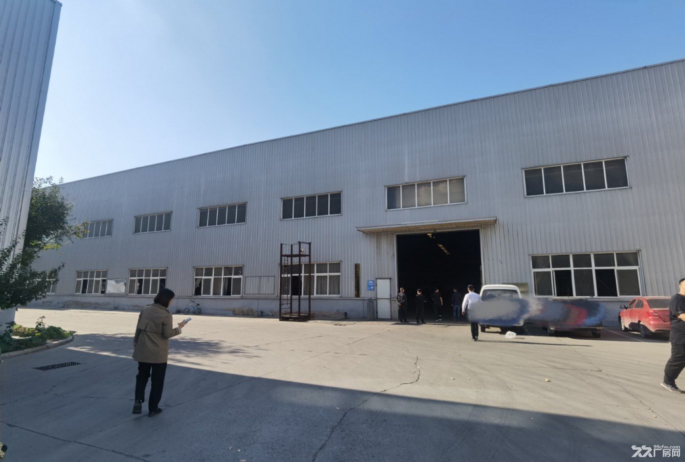 工业园内带天车厂房，有手续可环评，开年优惠对外出租 - 2