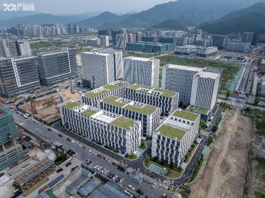全新可分割厂房办公楼直租 - 6