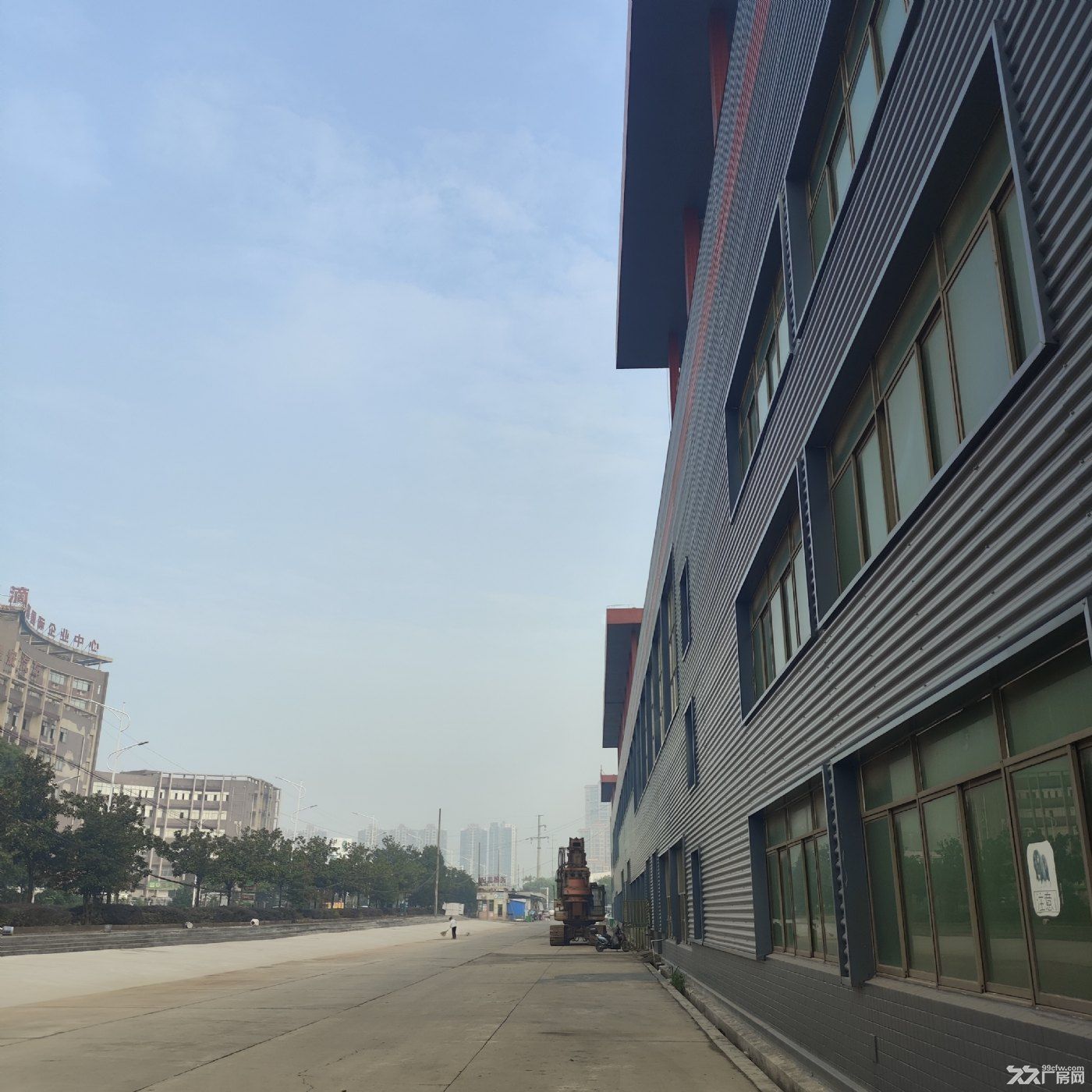 湘潭500-15000平，房东直租，层高15米，配套齐全，有行车 - 5