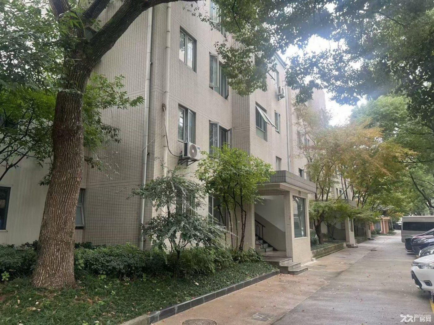曹路104板块 园区环境优美 车辆进出无忧 - 3