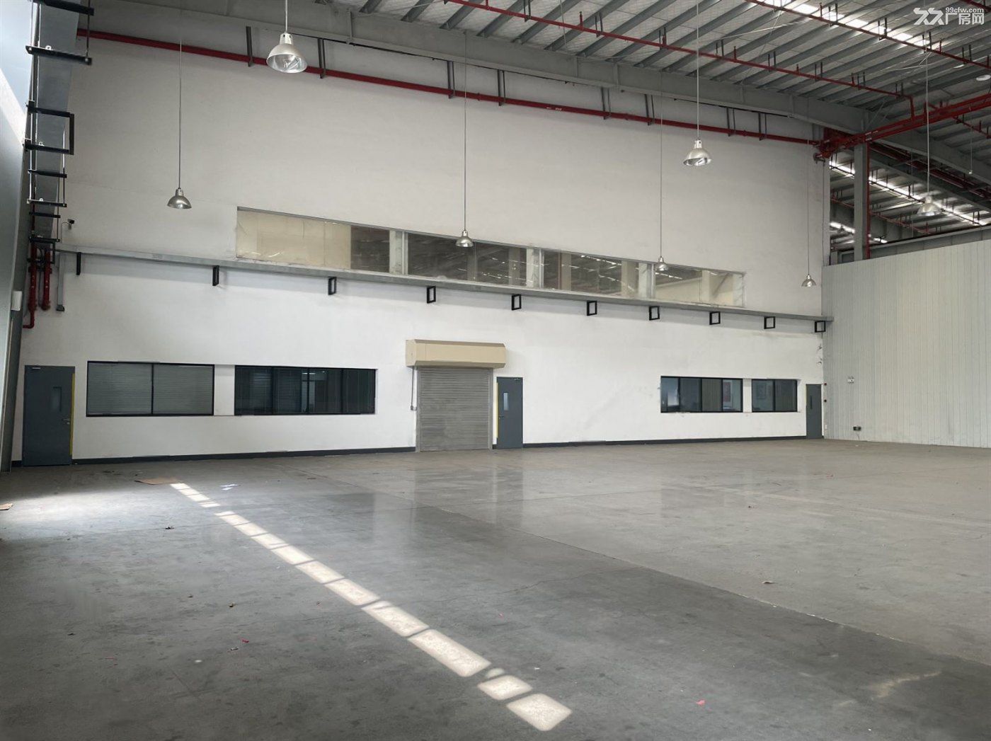 金桥独门独院 全单层 带7亩场地  带办公 大车可入库 - 4