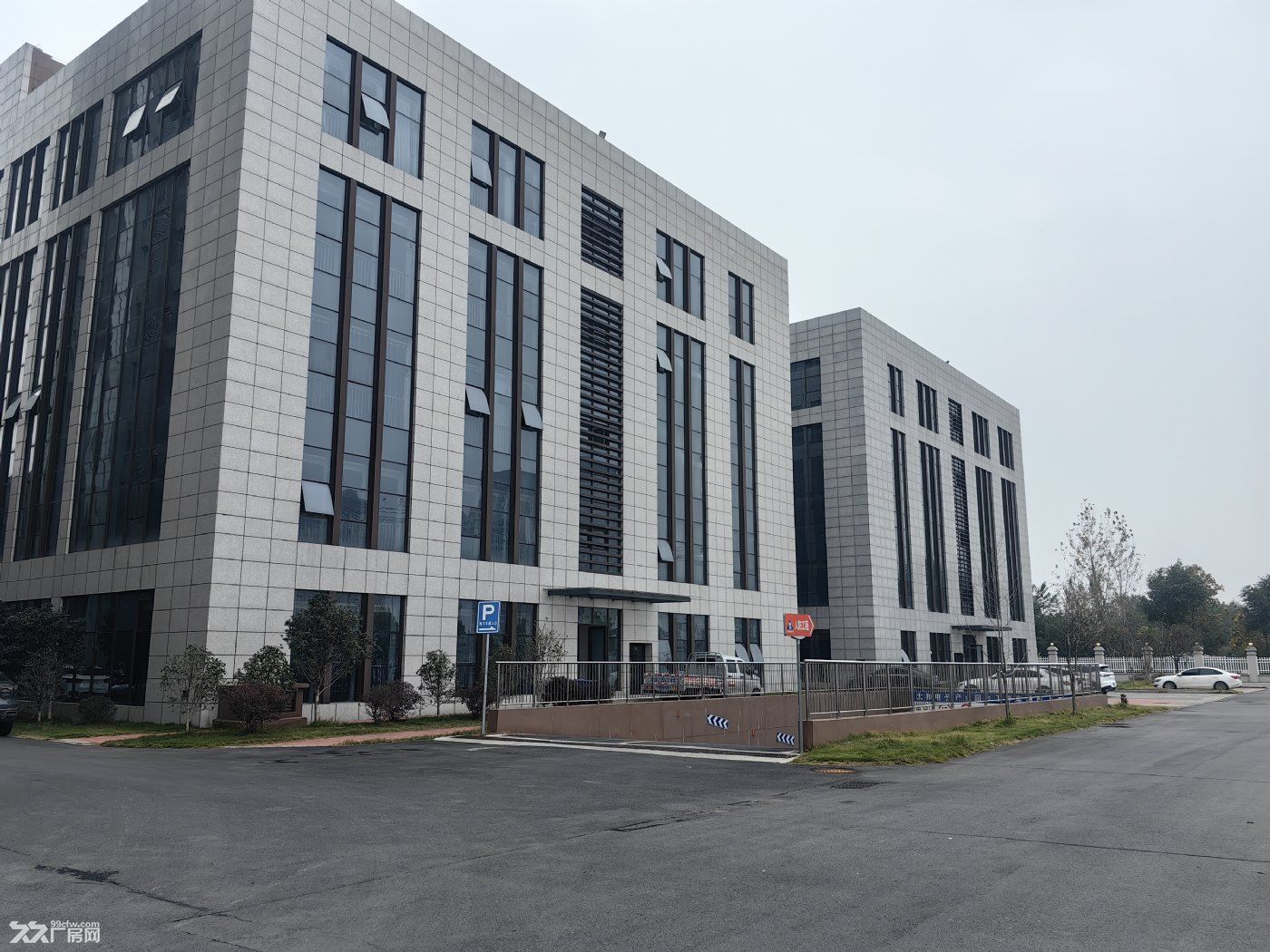 办公仓储一体式产业园区 - 3