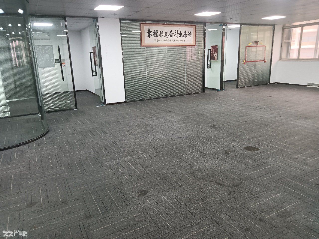 南山高新园地铁口精装490平办公室直租 随时可看房超长免租期 - 4
