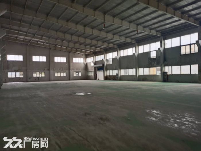 A跨塘单层1300平标准厂房 可架行车