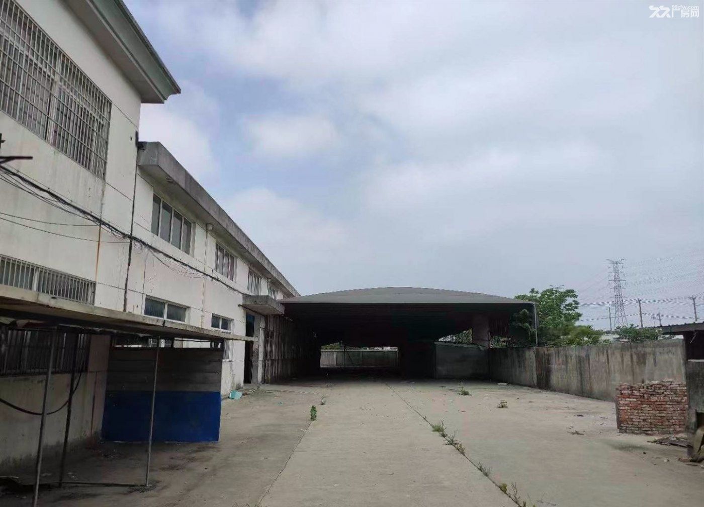 物业招租:独门独院主干道旁形象好,白鹤新空出独门独院厂房2200平 - 3