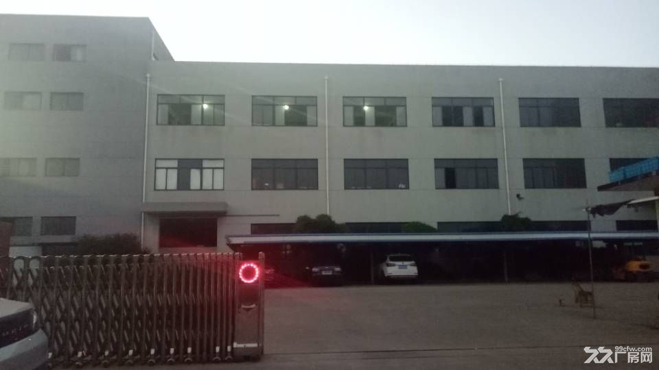 洞桥工业区土地7亩，厂房11000平方，大马路边，豪华装修 - 2
