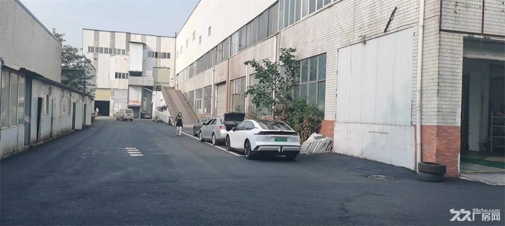 出租双流蛟龙工业港400至700平米厂房.库房