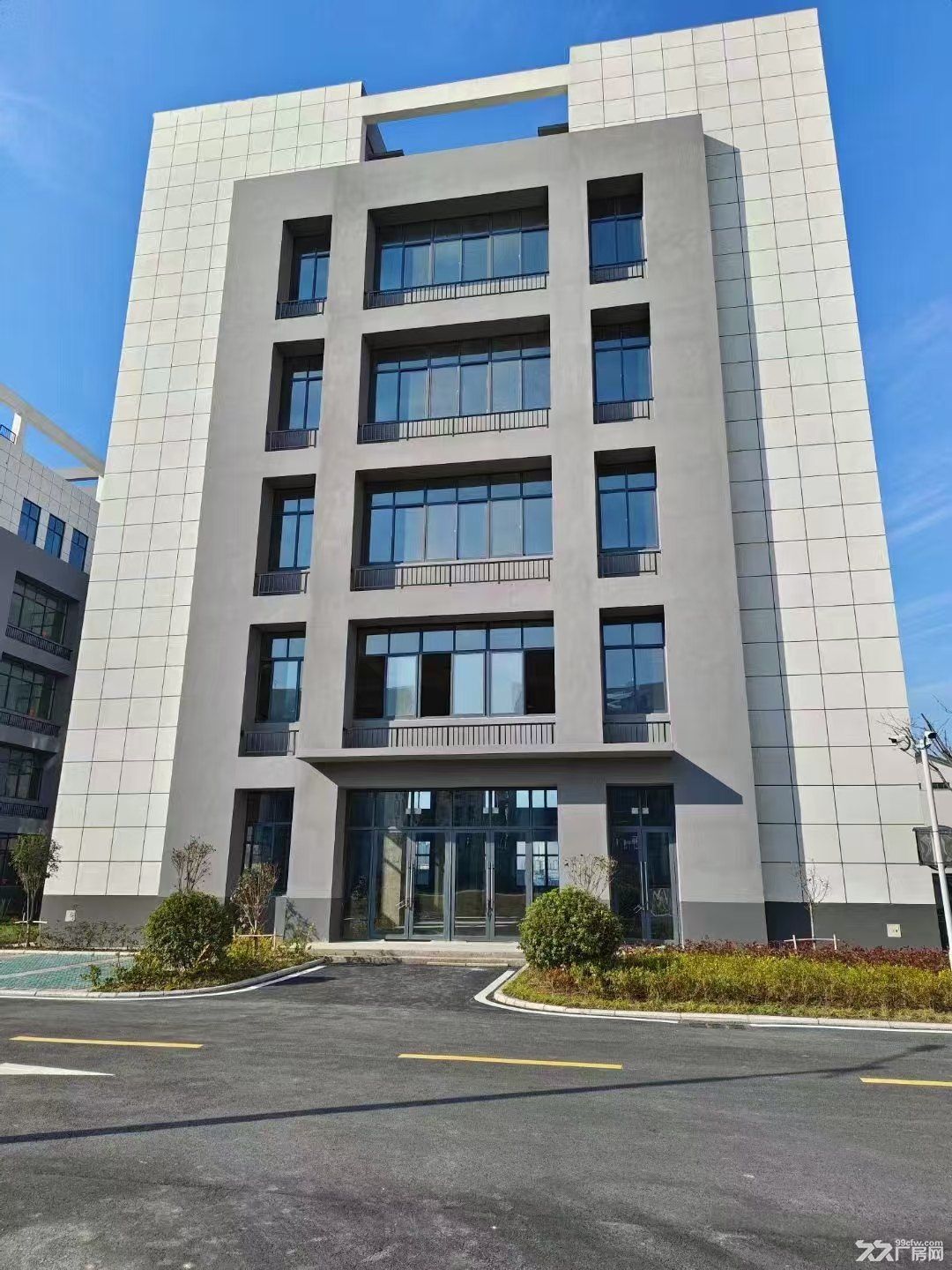 全新厂房,可开票,有空地和宿舍 - 5