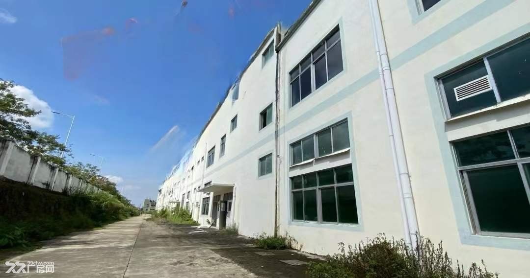 金湾联港工业区厂房占地10000平方米2栋厂房、办公楼，建筑面积一共7200平方。很少放盘！产权过户 - 7