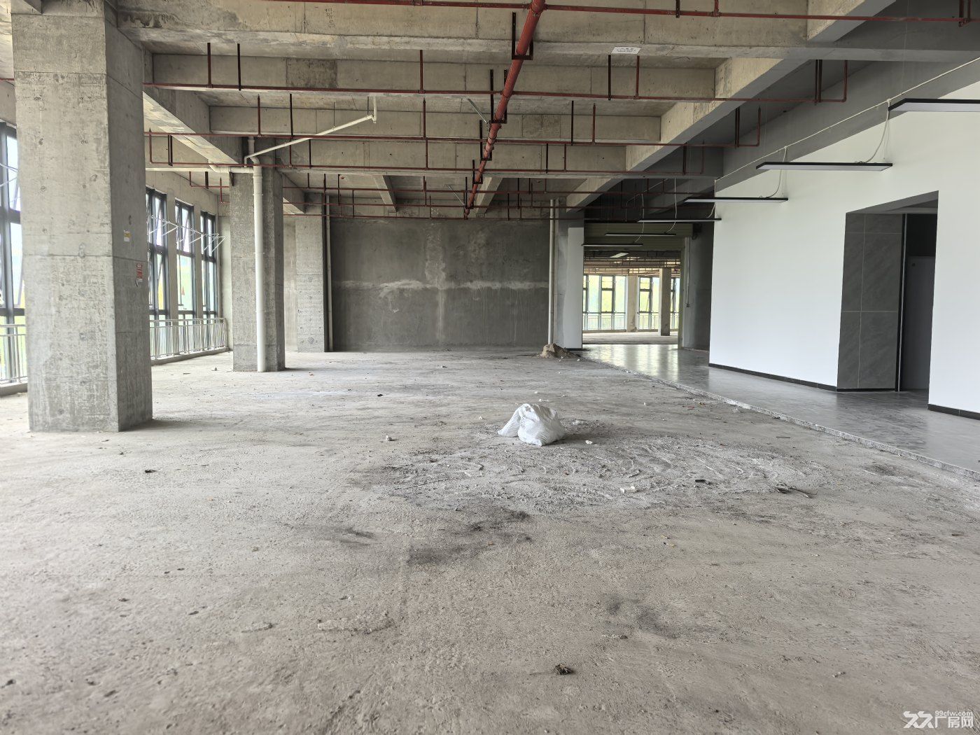桃园东路万洋科技园全新楼上厂房招租,价格实惠含税近高速 - 2