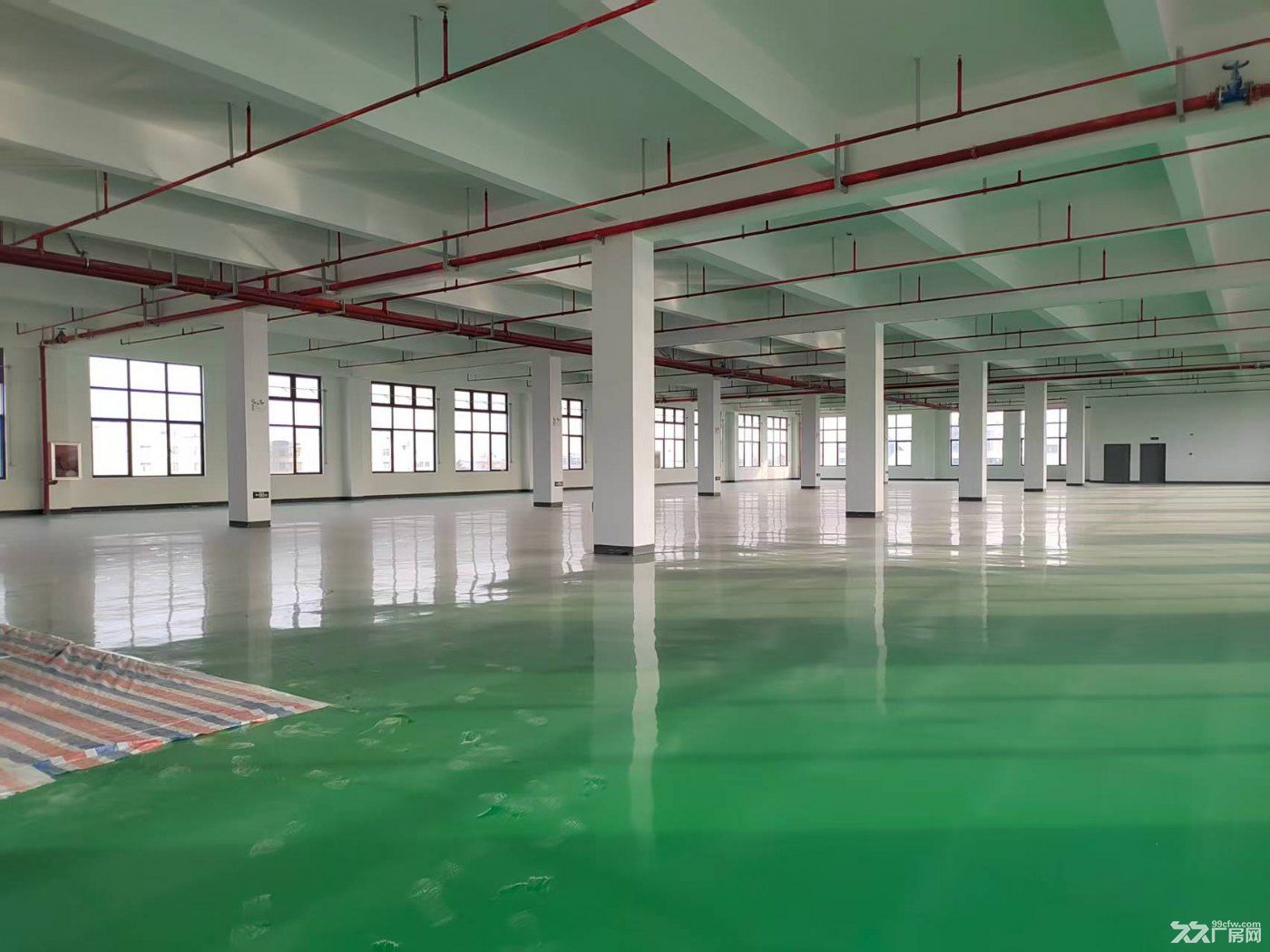 原房东无公摊,价格0.6,大货梯,可分租,2个月免租期, - 3