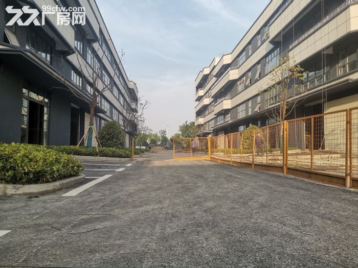 稀缺厂房开发商直招1700平到3100平三层厂房出售