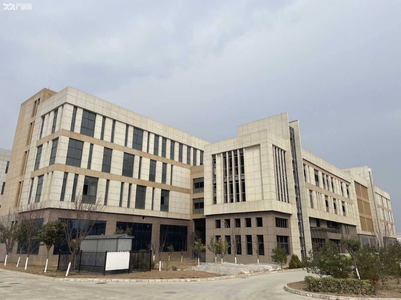 泾河新城,50年产权,成熟园区,800-7000平米工业厂房出售出租 - 3
