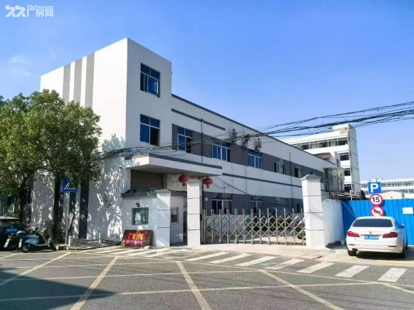 公明马头工业园区金典小独院2500平出租