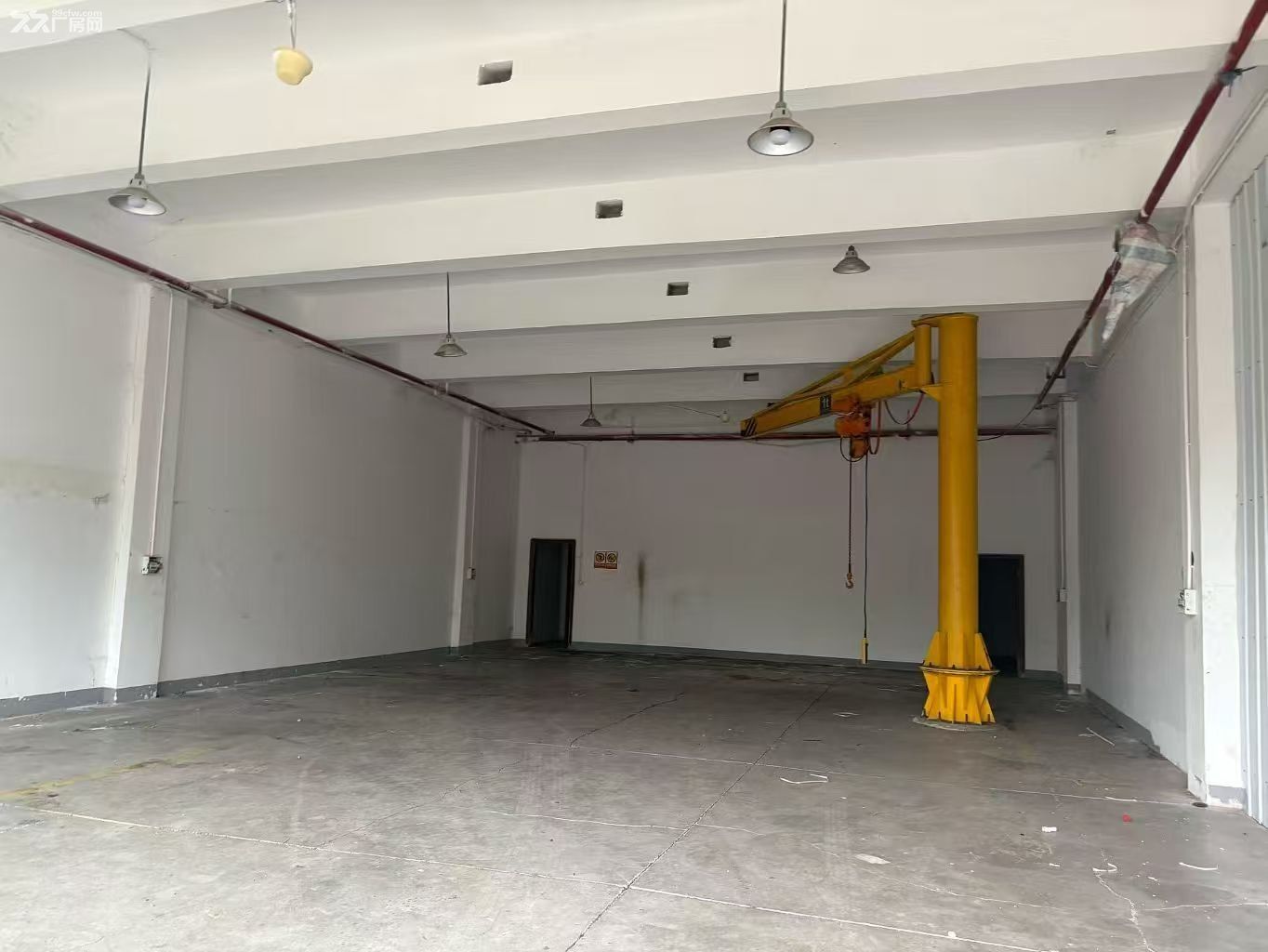 葛店开发区越峰创新U谷刚出940平方标准一楼 - 2