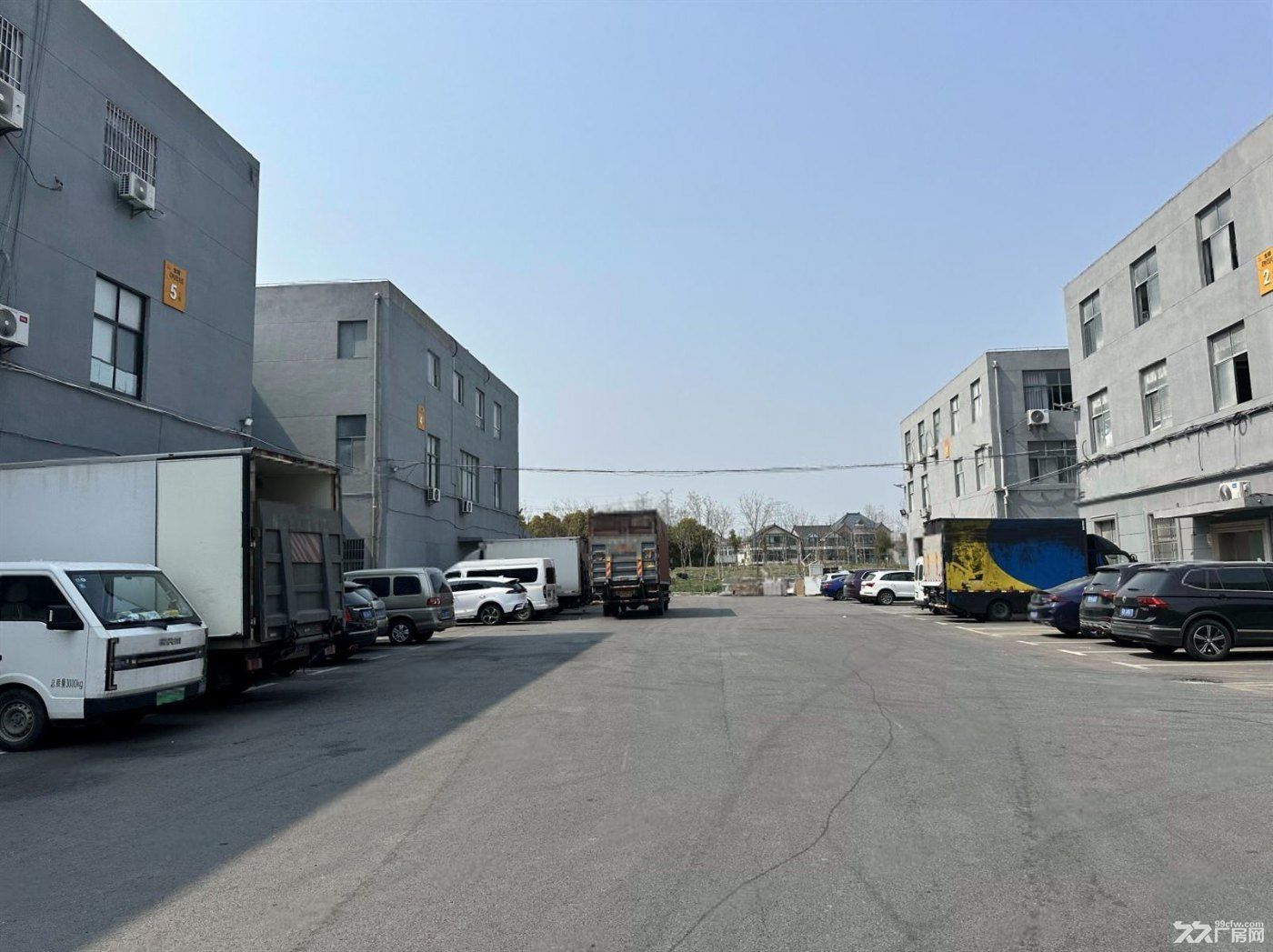 免;:上海嘉定黄渡嘉松北路8223号 房东直招2000平独栋厂房 - 4