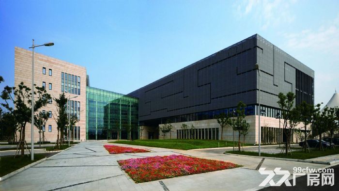 东莞市塘厦镇6800平方米钢架厂房出租