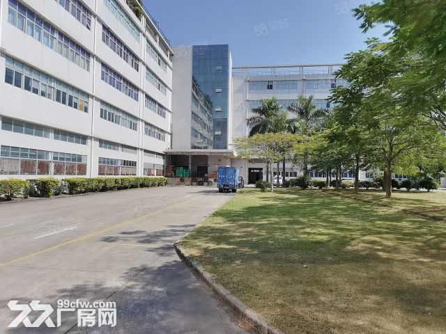 龙岗中心城地铁站原房东三楼1300平精装修带办公室出租空地大可以分租
