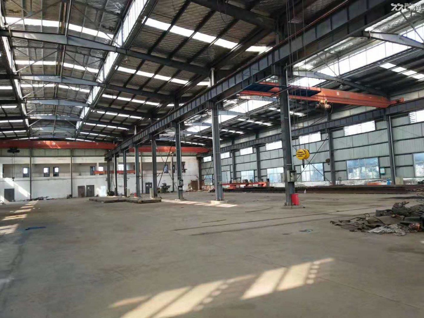 蔡甸柏林2500平米行车15吨5吨各一台配套齐全，进出便利，变压器1600 - 7