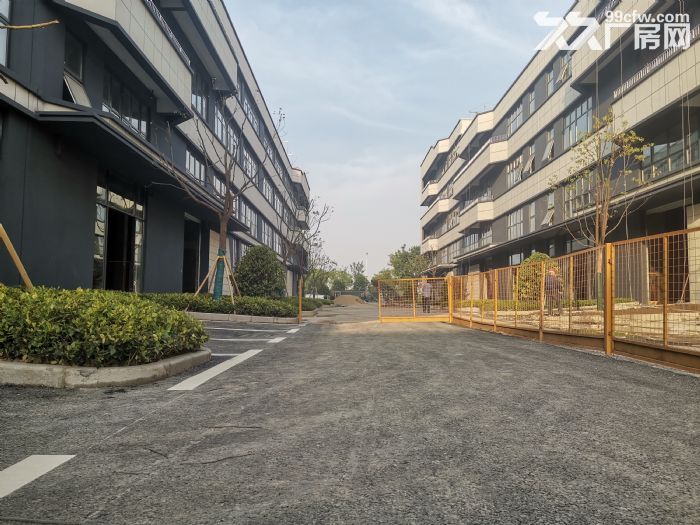 平湖2380平50年产权厂房有环评可注册开发商直售
