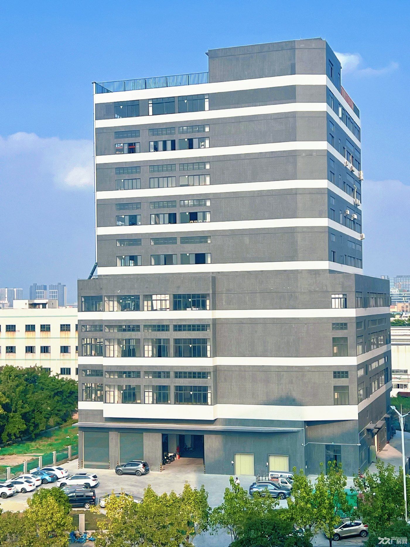 大良伦桂路旁新建厂房整栋出售(业主)