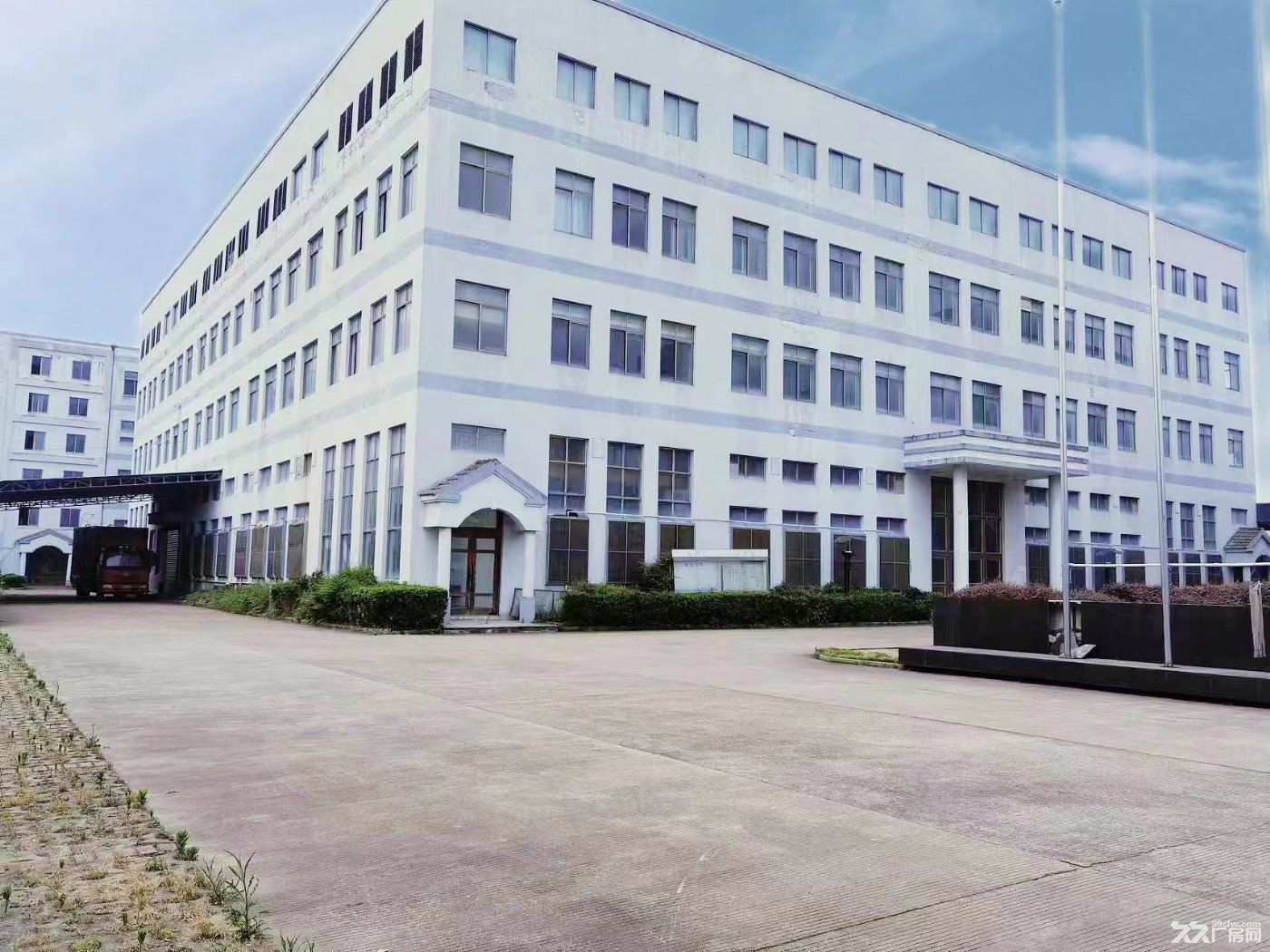 土地32亩售价5800万有喷漆环评 - 2
