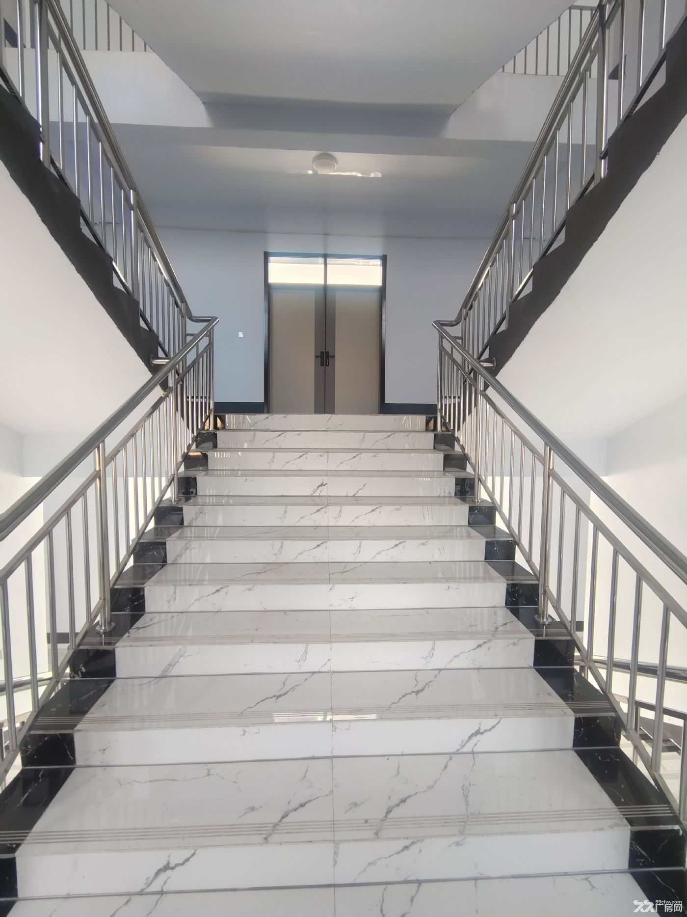 临沂市罗庄区高都街道优质精装办公楼出租 - 4