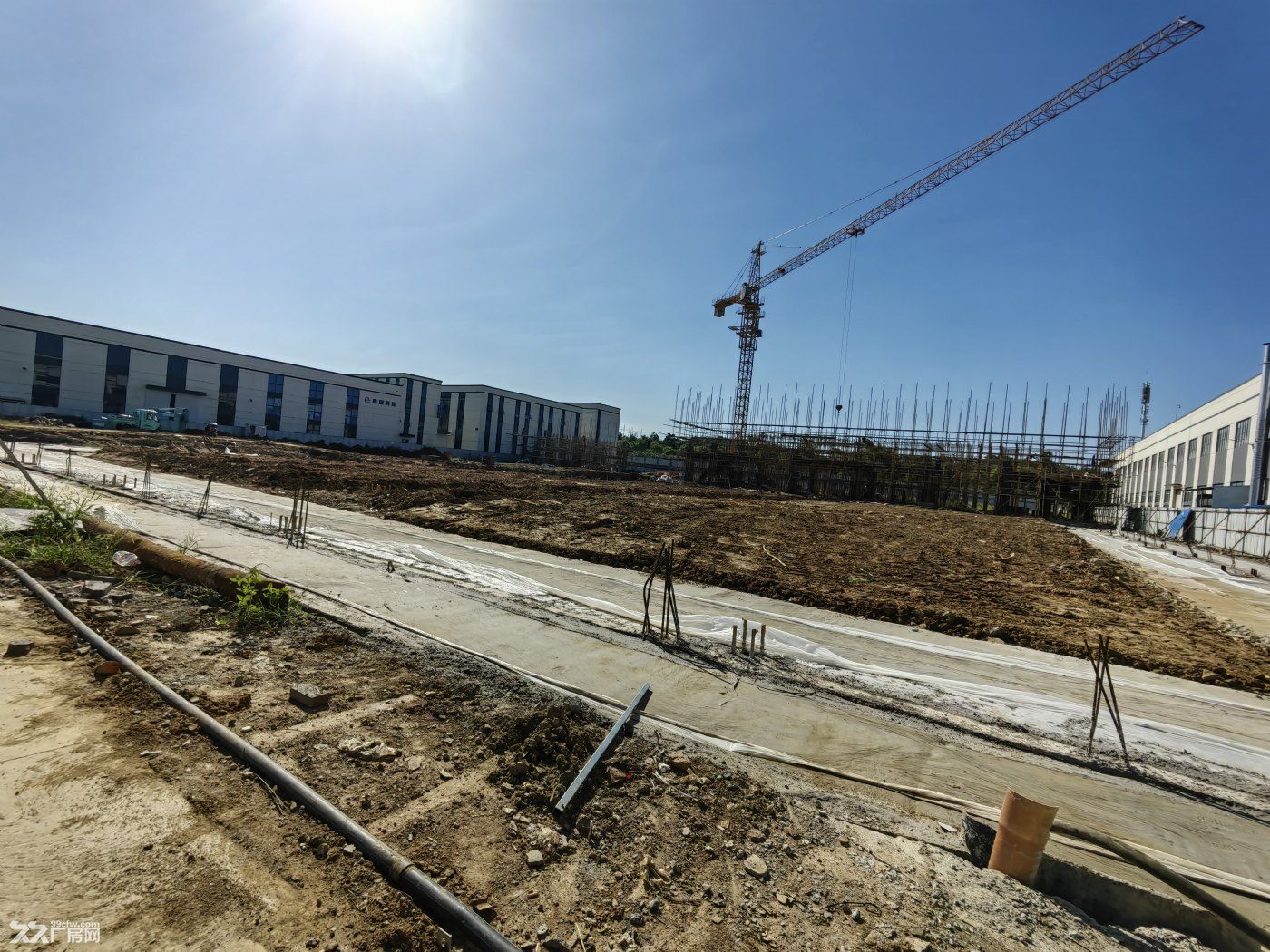 二期单层厂房建设中,独栋双层厂房出售,现房交付。 - 7