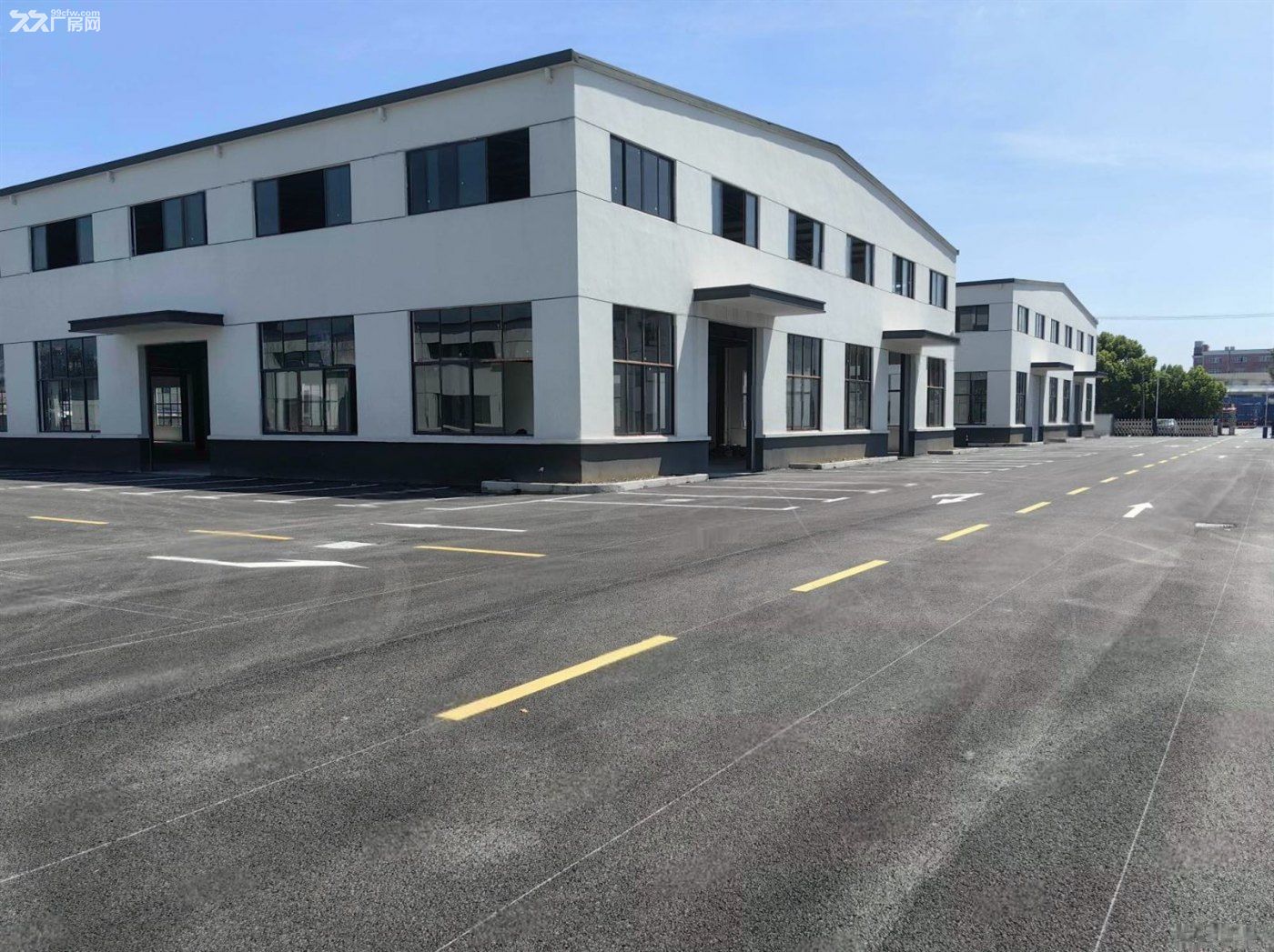 房东出租::园大路独门独院全新厂房 500起分 配套办公宿舍绿证无公摊 - 3