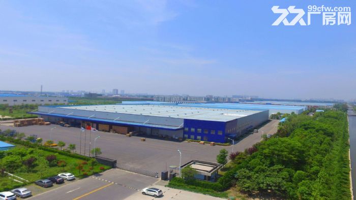 东莞市凤岗镇2400平方米一楼厂房出租